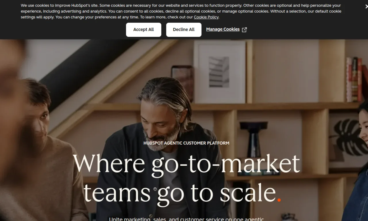 Screenshot of HubSpot Marketing Analytics website